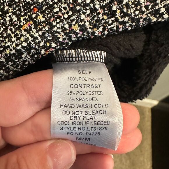 NWT Women's MainStrip Super soft Hoodie multicolored woven pouch, size M! - Picture 8 of 14